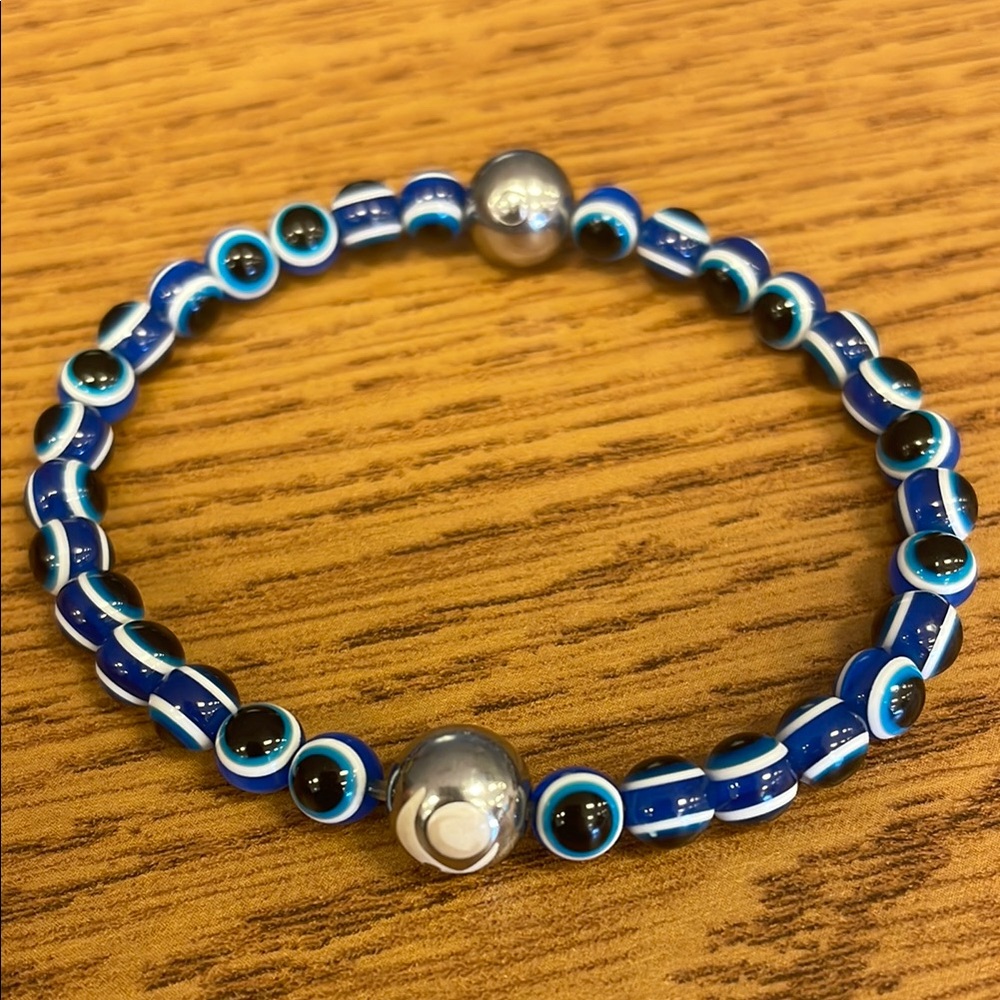 Silver and Blue Chain Link Bracelet with Beads
